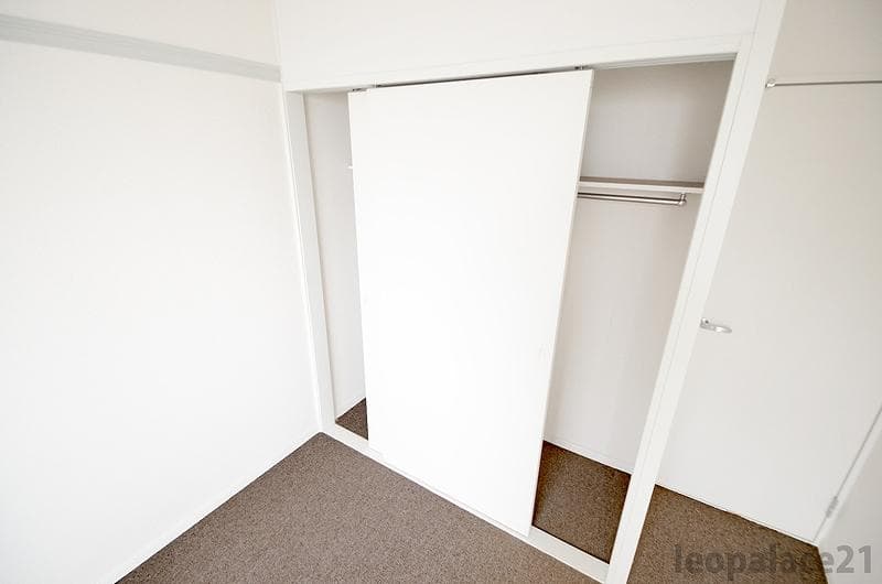 Room image 15