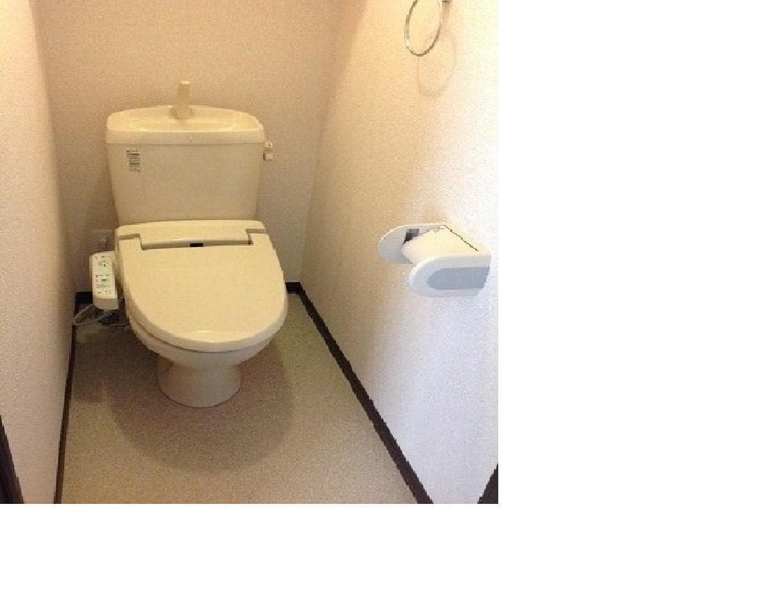 Room image 15