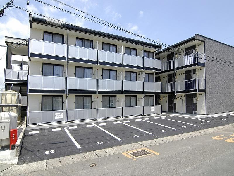 Main exterior of leopalace Dreams TK