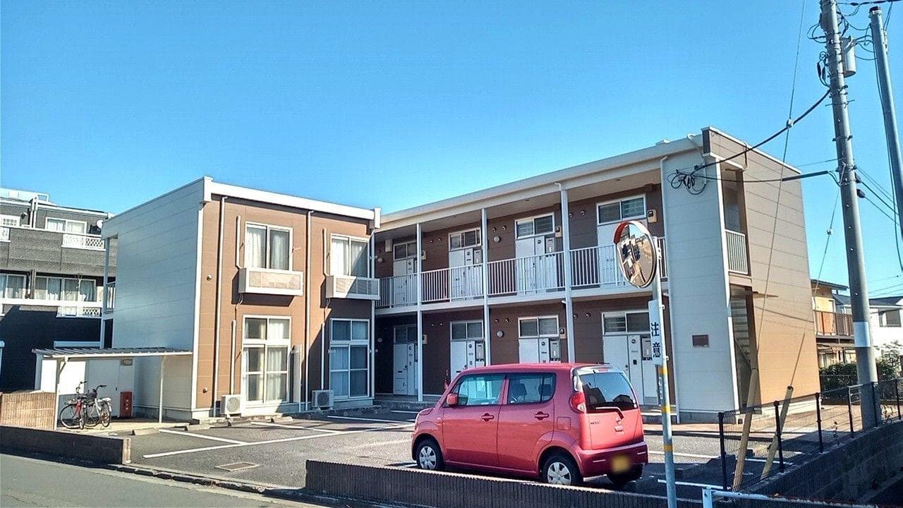 Main exterior of leopalace Grancha