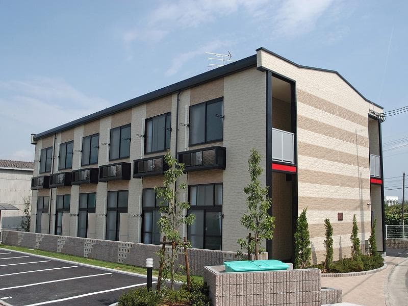 Main exterior of leopalace Mihara Higashi II