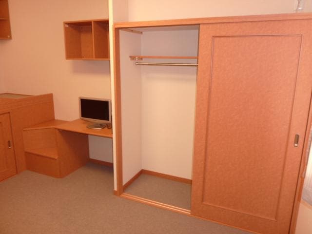 Room image 11