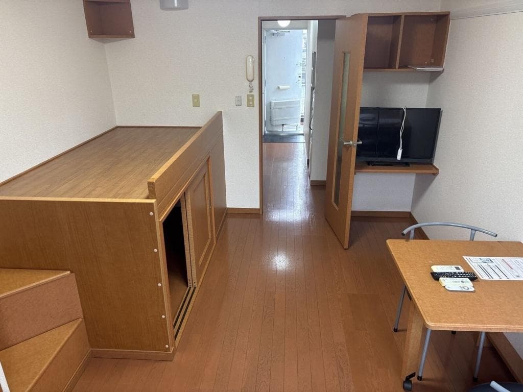 Preview interior of leopalace Miyashiro Teien