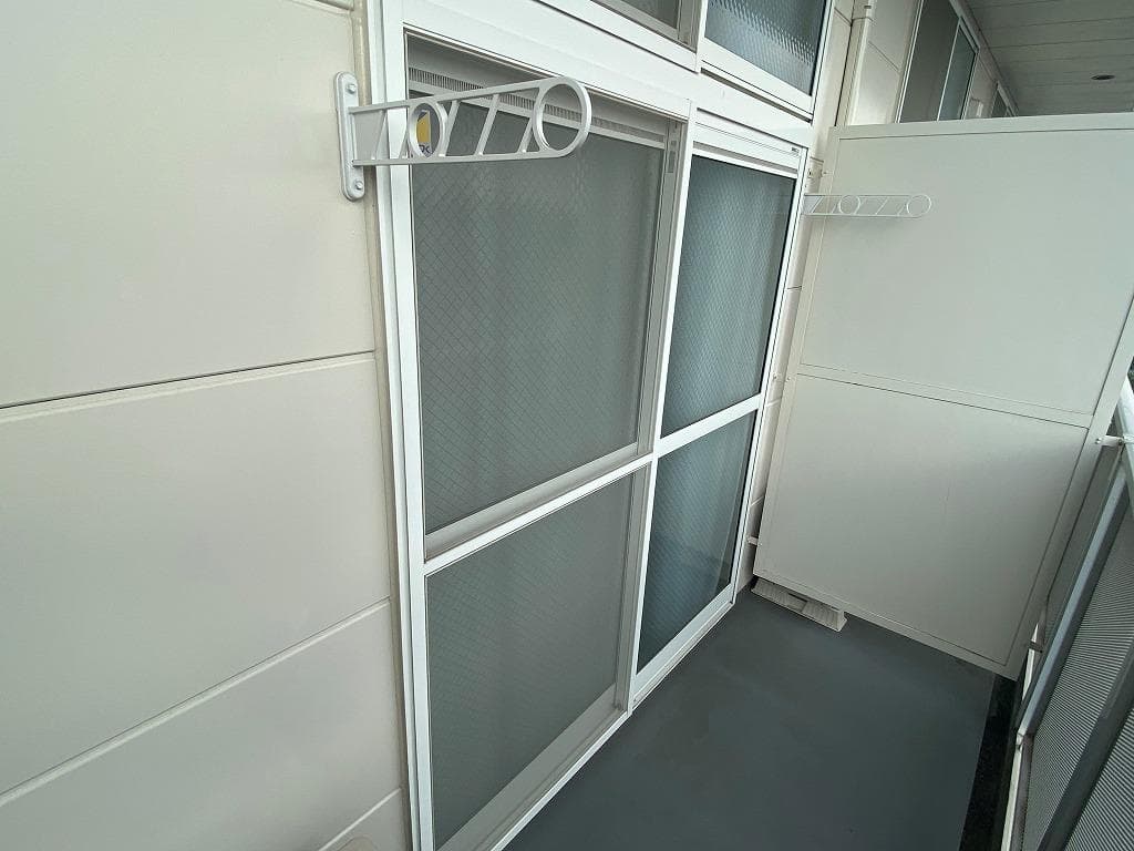Room image 12