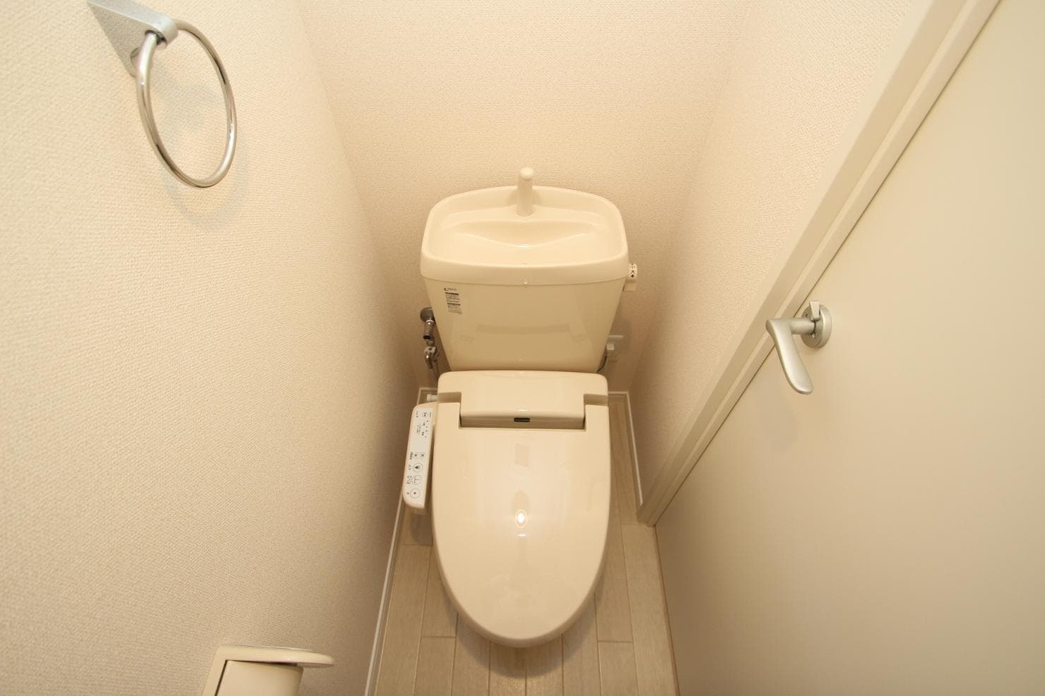 Room image 11