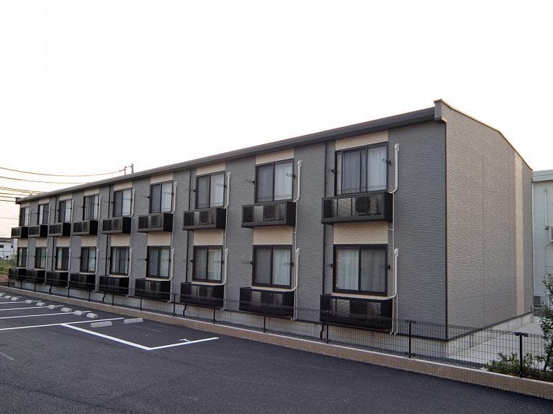 Main exterior of leopalace Esperanza III
