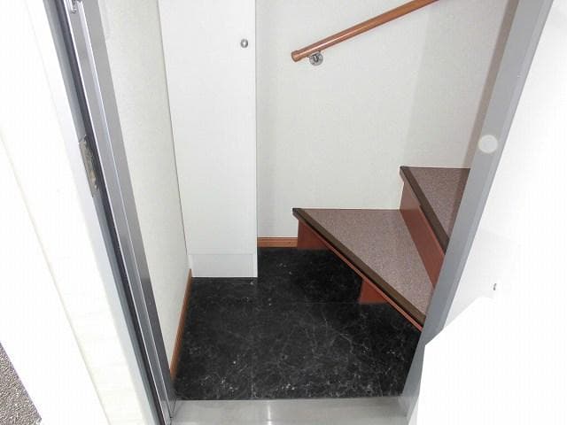 Room image 11