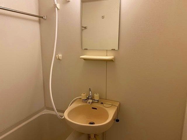 Room image 13