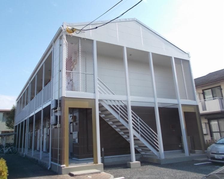 Main exterior of leopalace Himawari