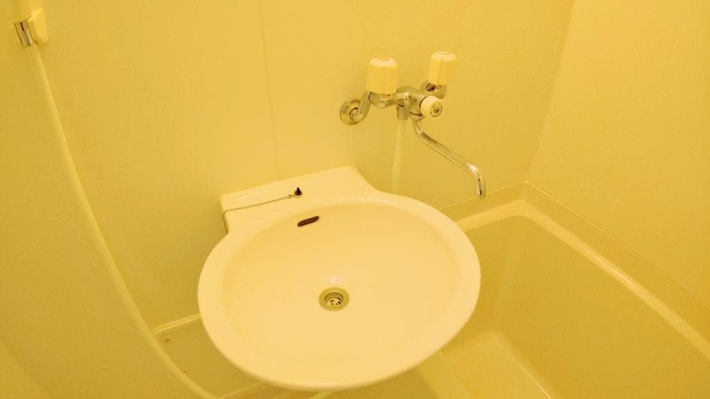 Room image 8