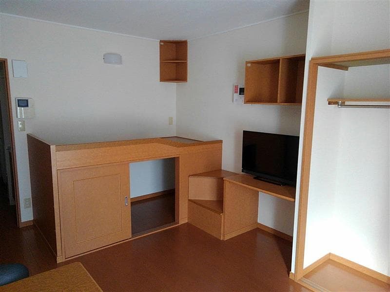 Room image 13