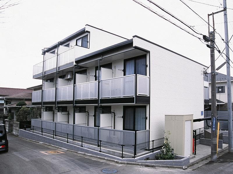 Main exterior of leopalace Ayase Palace