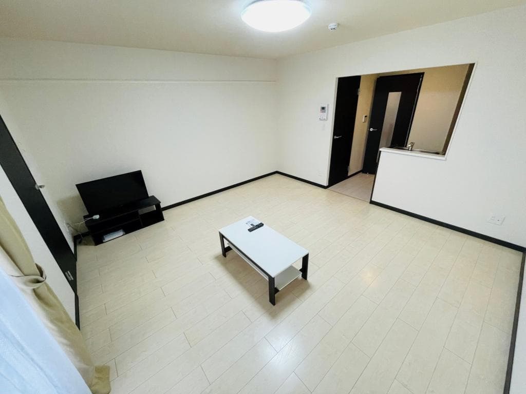 Preview interior of LEONEXT Midori