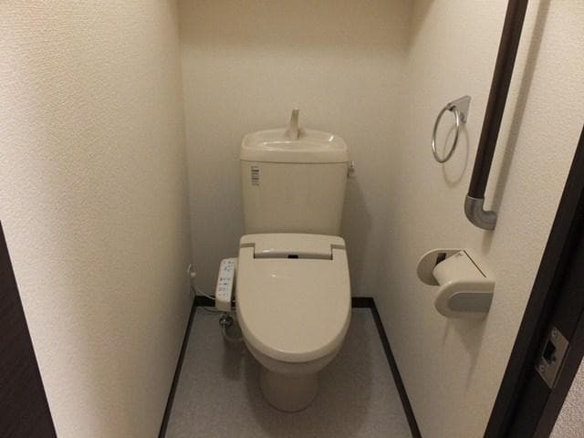 Room image 9