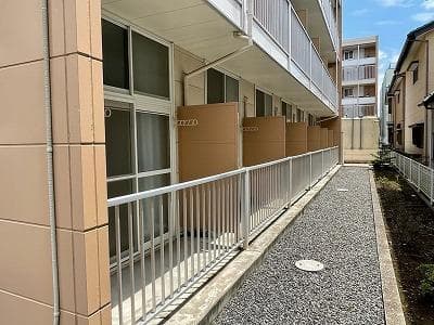 Room image 8