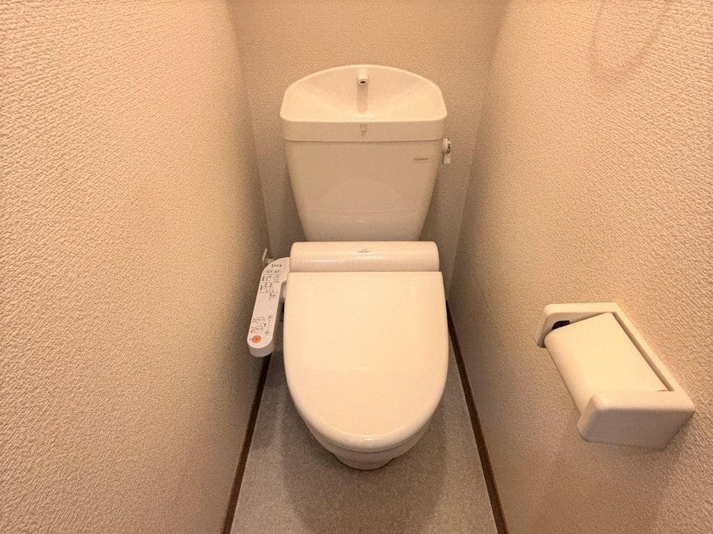 Room image 12