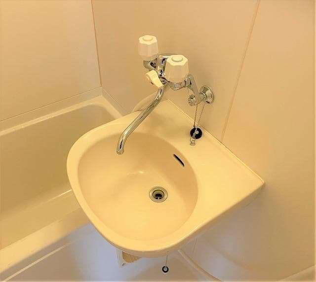 Room image 9