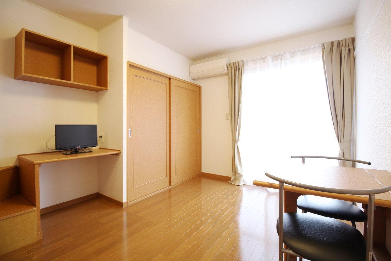 Preview interior of leopalace Pocket II