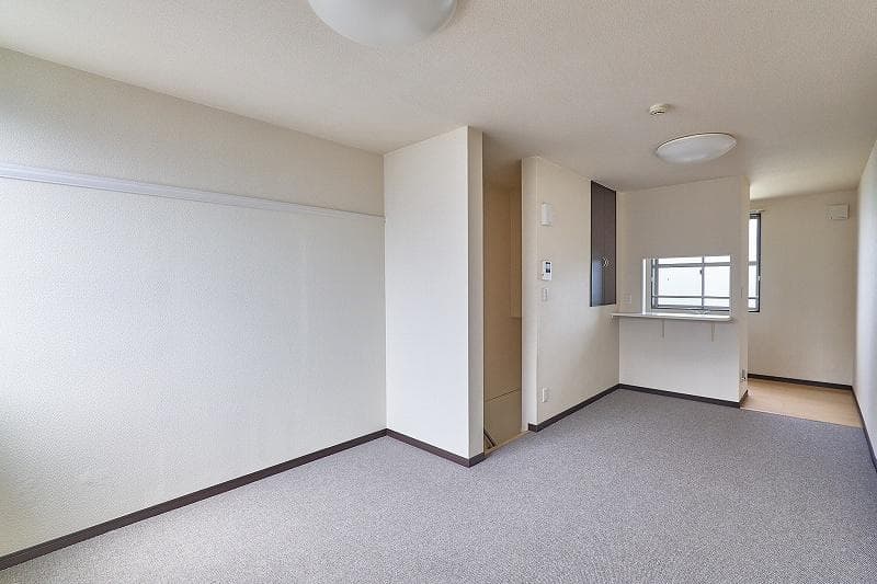Room image 13