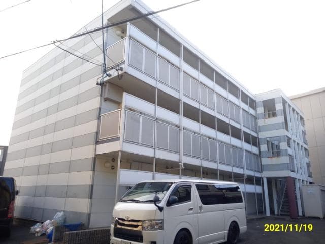 Main exterior of leopalace Yanagiboricho
