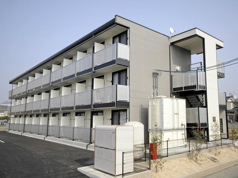 Main exterior of leopalace Hi
