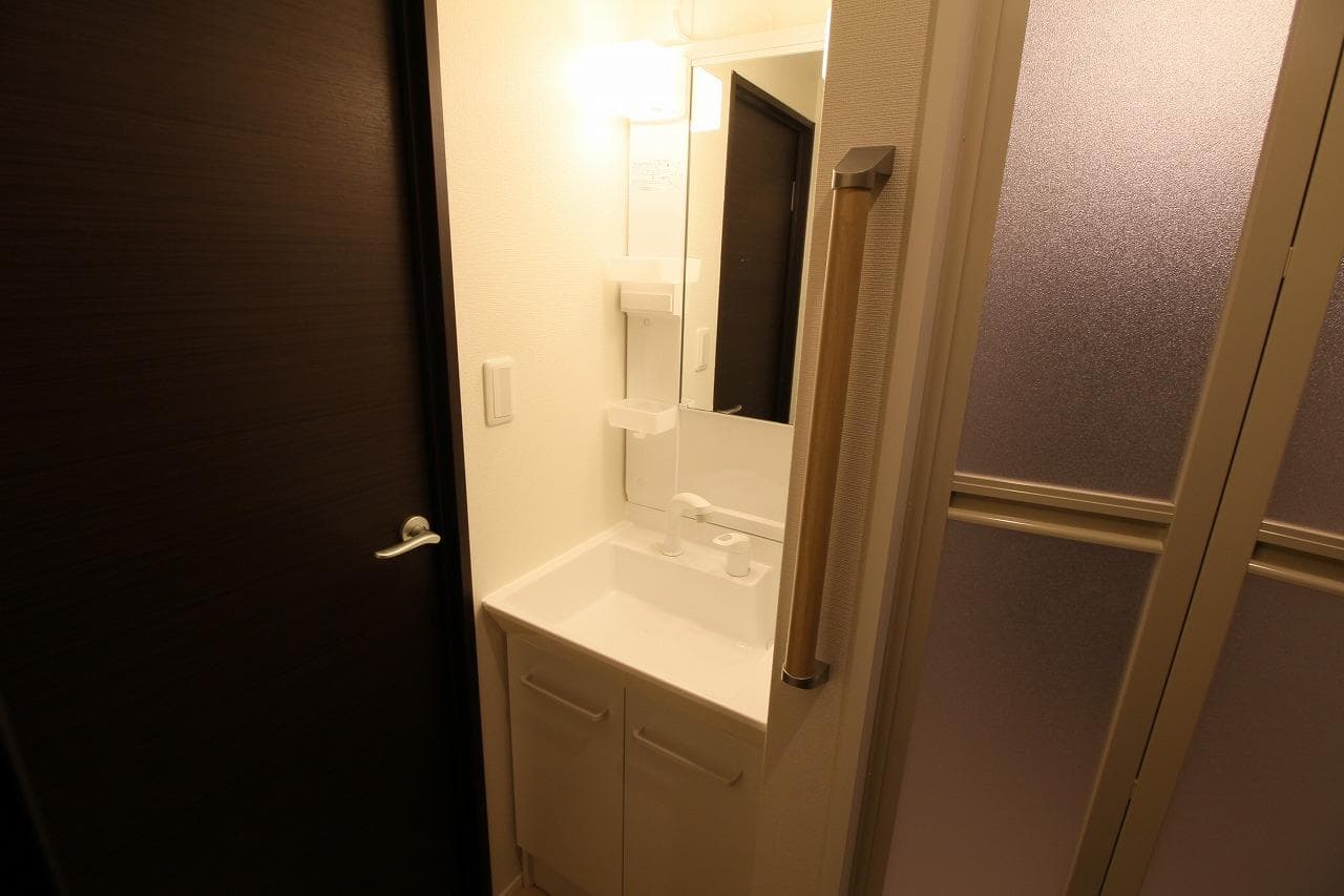 Room image 15