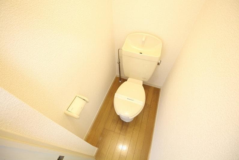 Room image 10
