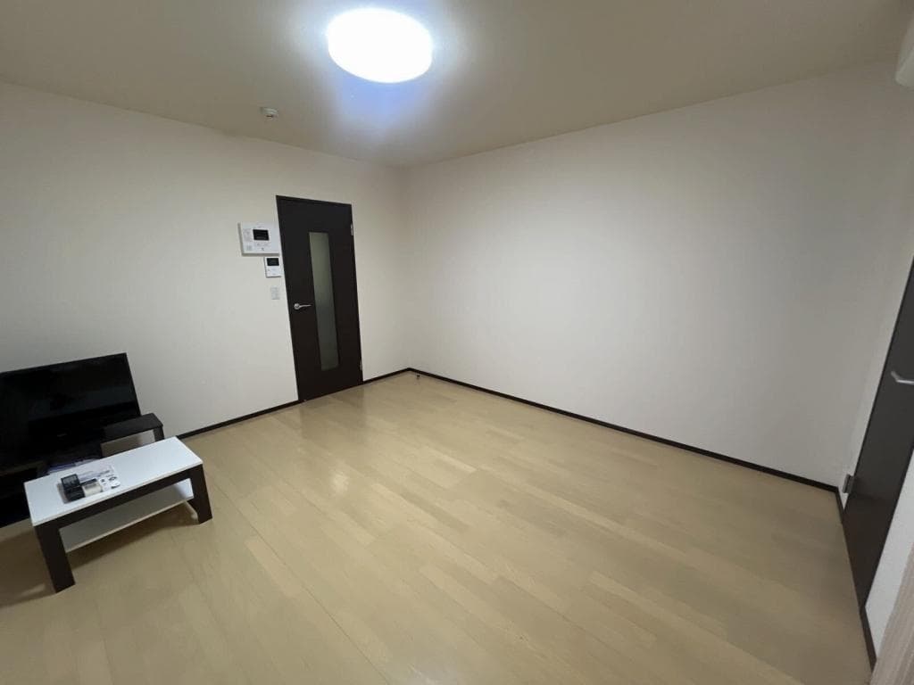 Preview interior of LEONEXT Claire Win