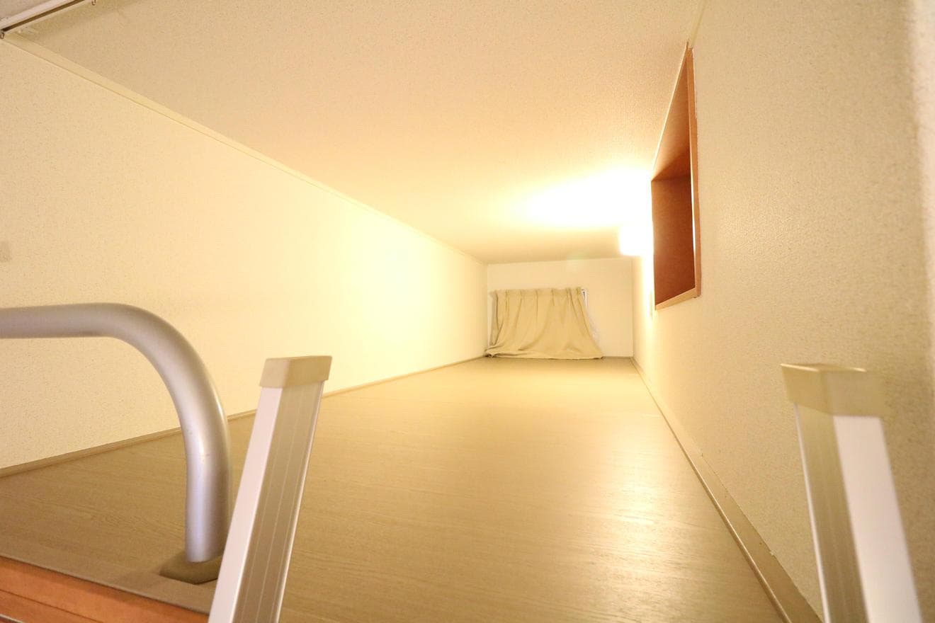 Room image 11