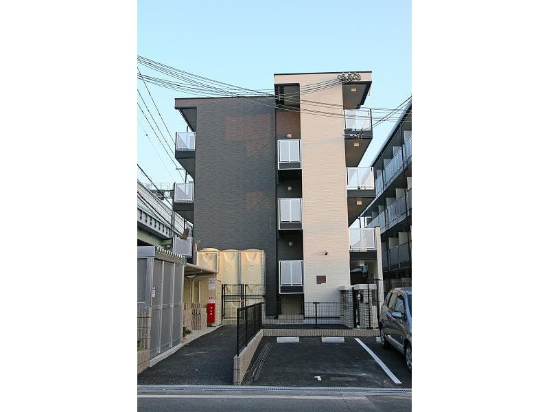 Main exterior of leopalace Pluspa B