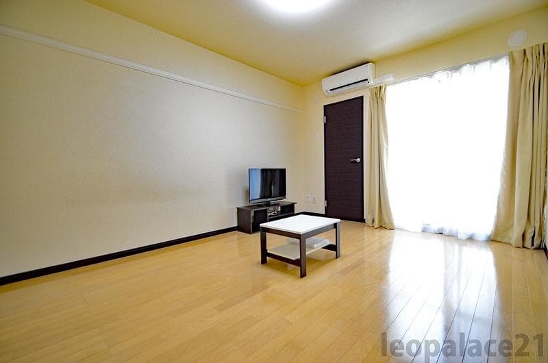 Preview interior of CLEINO Selena