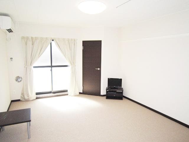 Preview interior of LEONEXT Miyako 385