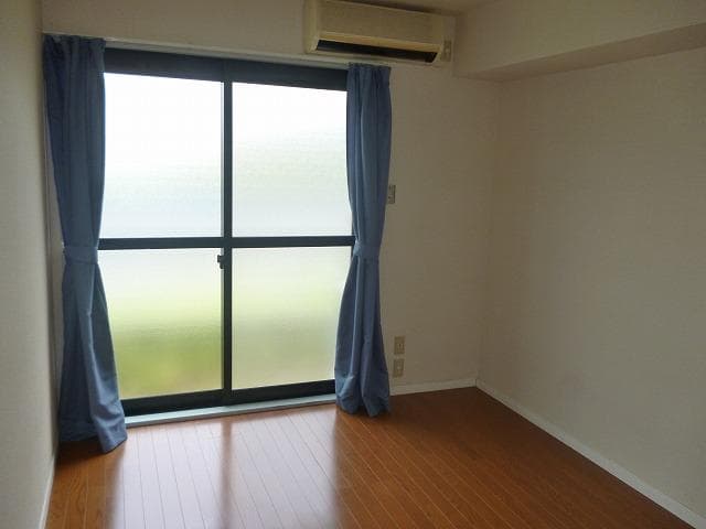 Preview interior of leopalace Fujisaki