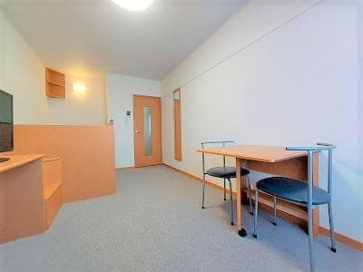 Room image 11