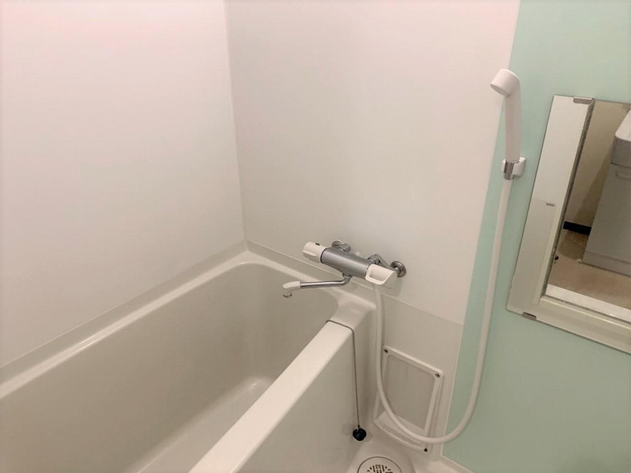 Room image 8