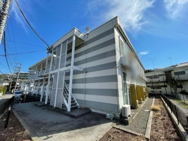 Main exterior of leopalace R・O