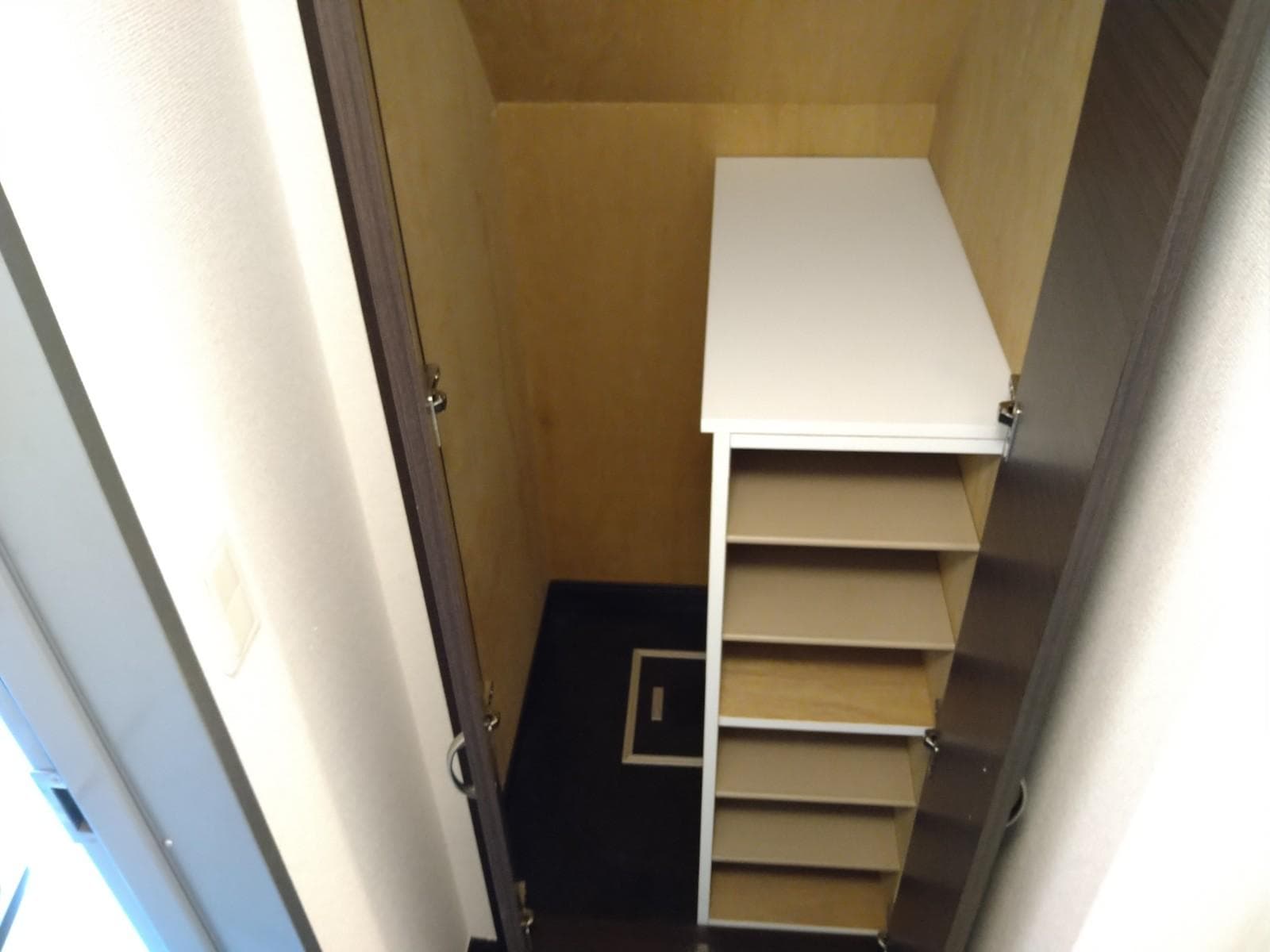 Room image 12