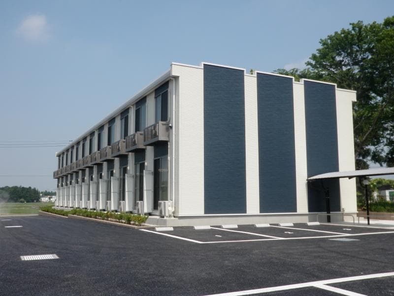 Main exterior of LEONEXT Kouya