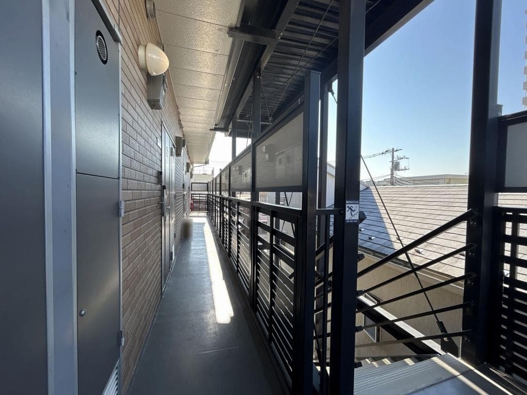 Room image 8