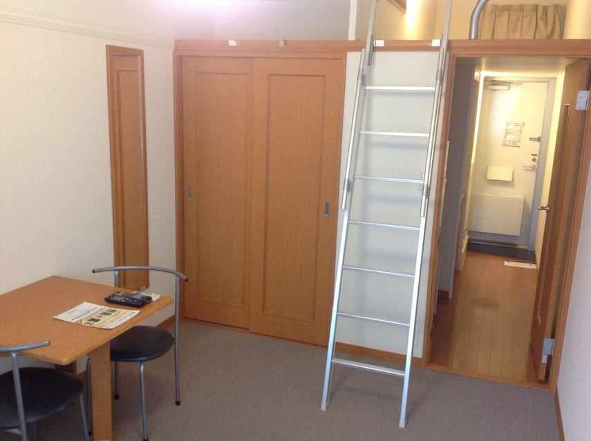 Room image 10