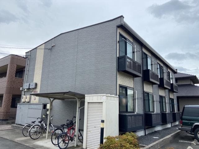 Main exterior of leopalace Sakuraya