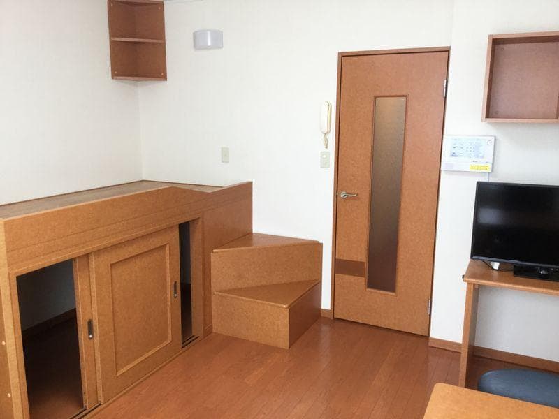 Room image 12