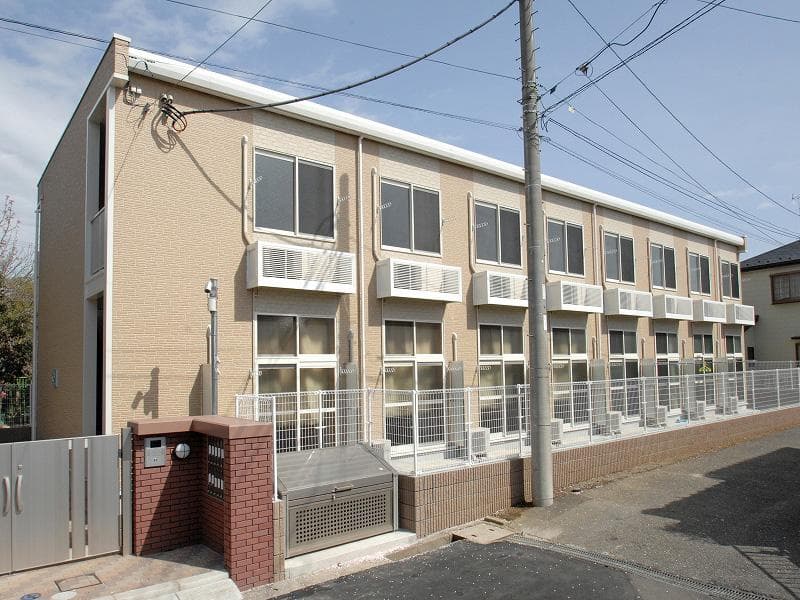 Main exterior of leopalace Yamashige