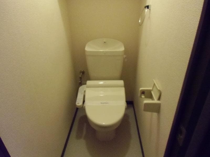 Room image 13