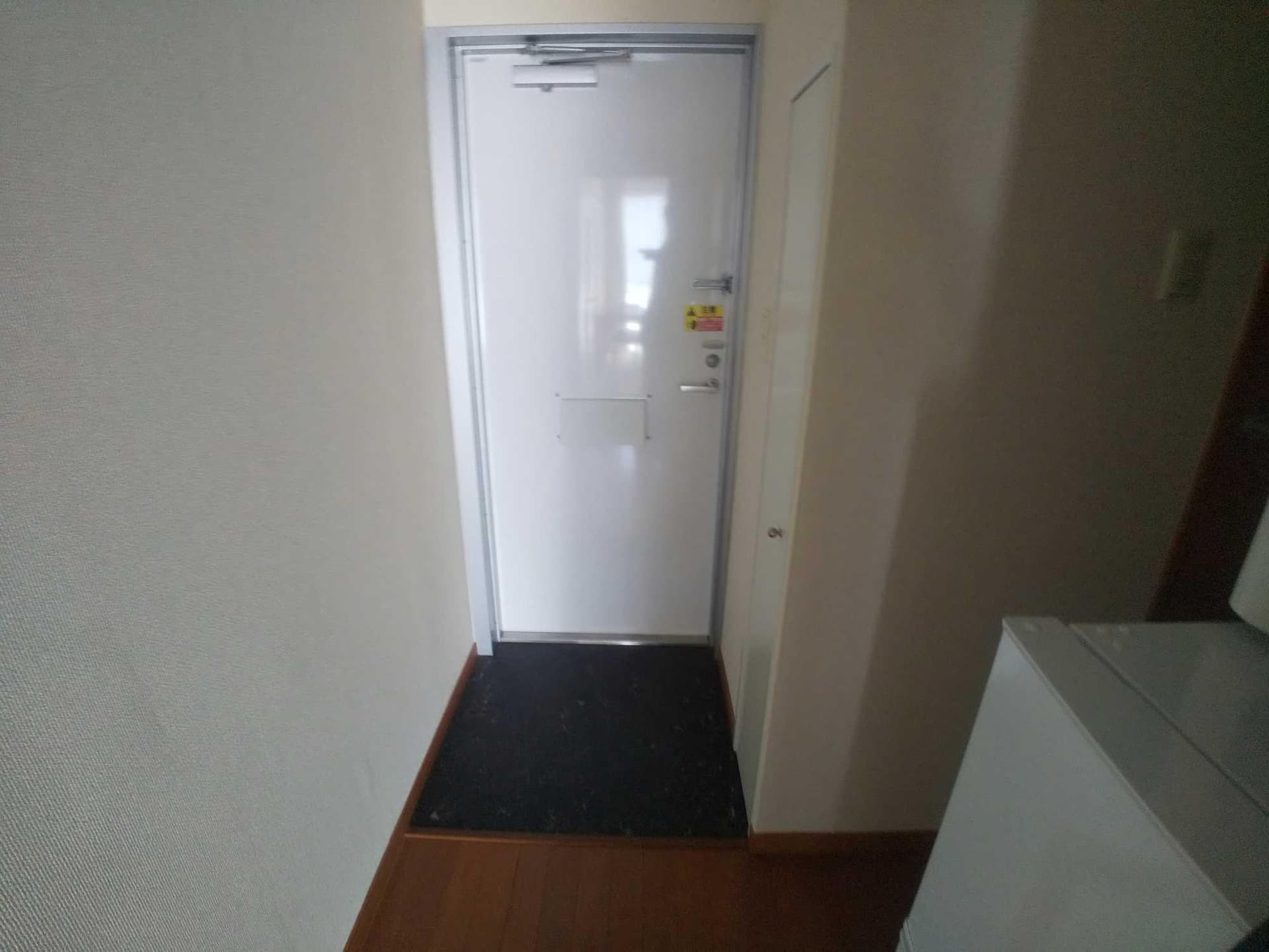 Room image 16