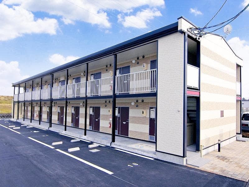 Main exterior of leopalace Grand Cyan