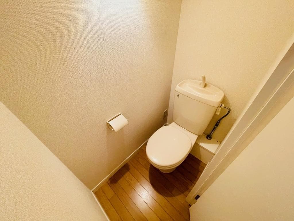 Room image 12