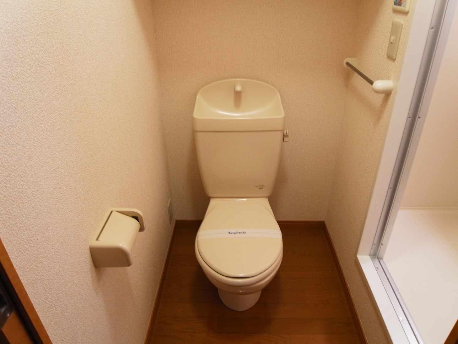 Room image 9