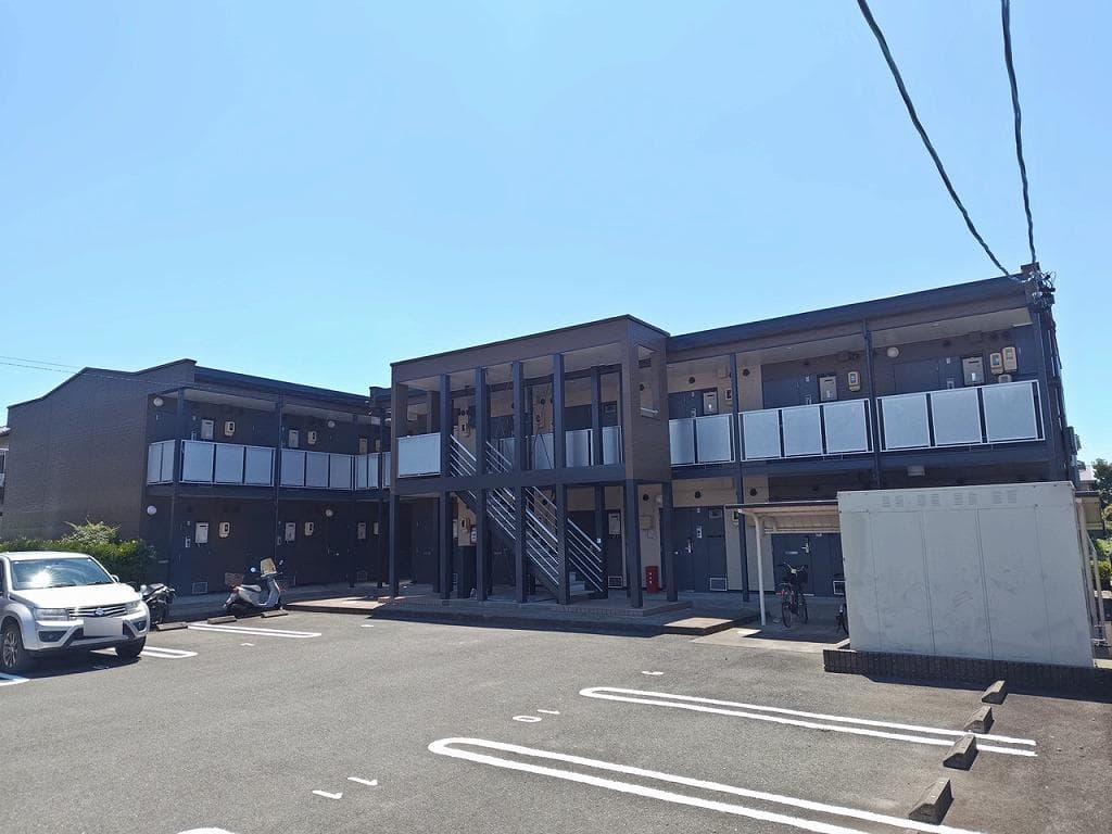 Main exterior of leopalace E Flex