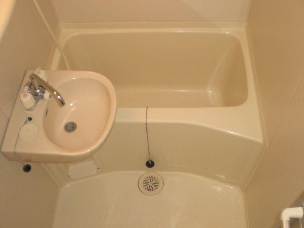Room image 9